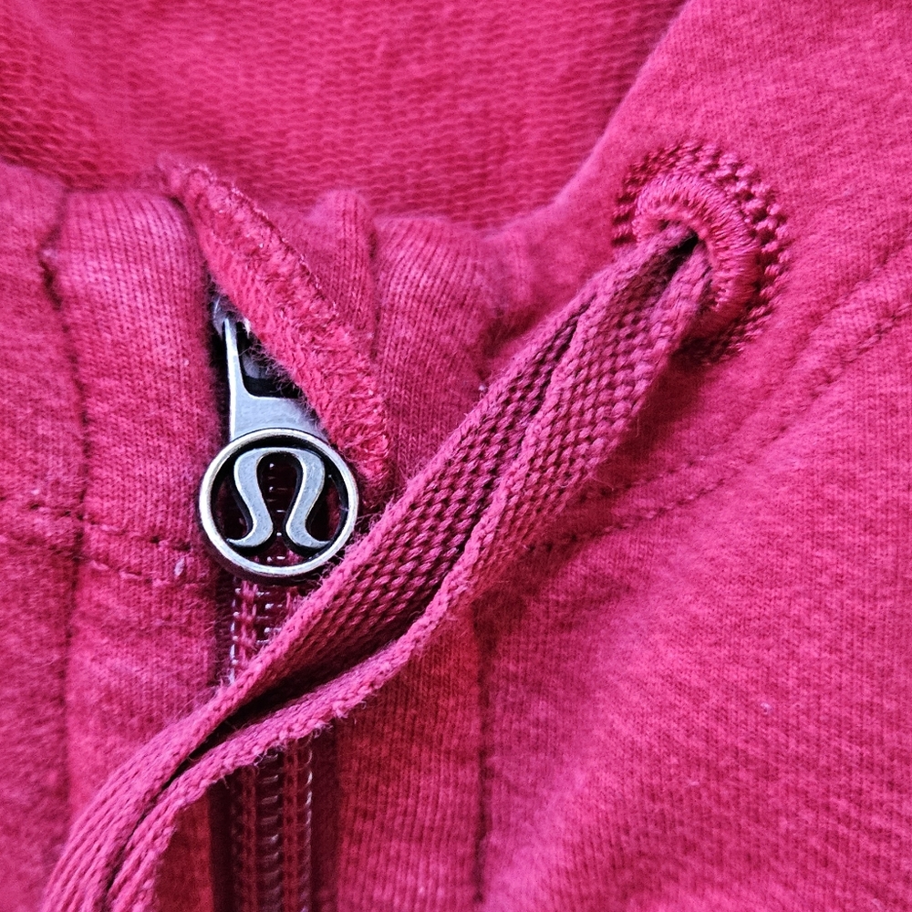 Lululemon - Picture 8 of 9